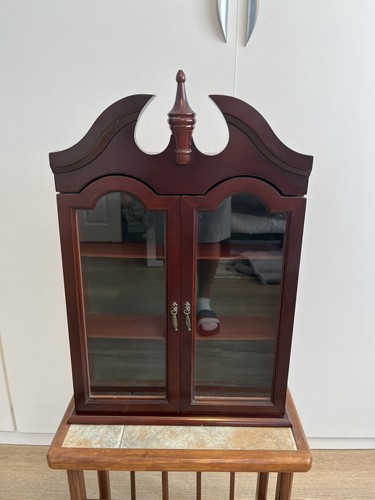 Vintage style tier curio - tier,