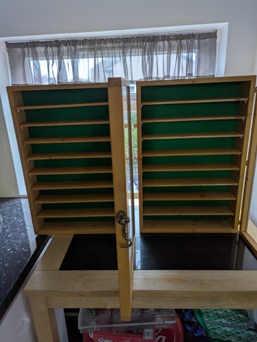 Display cabinet h63 w42 - 2x,
