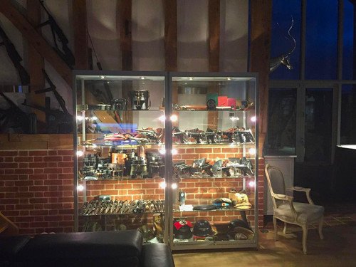 Lockable illuminated glass - lockable,